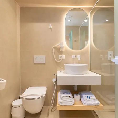 Dimitri Hotel Himare Exterior photo
