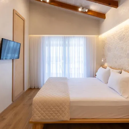 Dimitri Hotel Himare Exterior photo