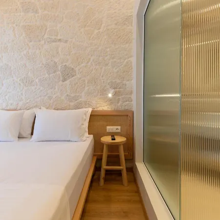 Dimitri Hotel Himare Exterior photo