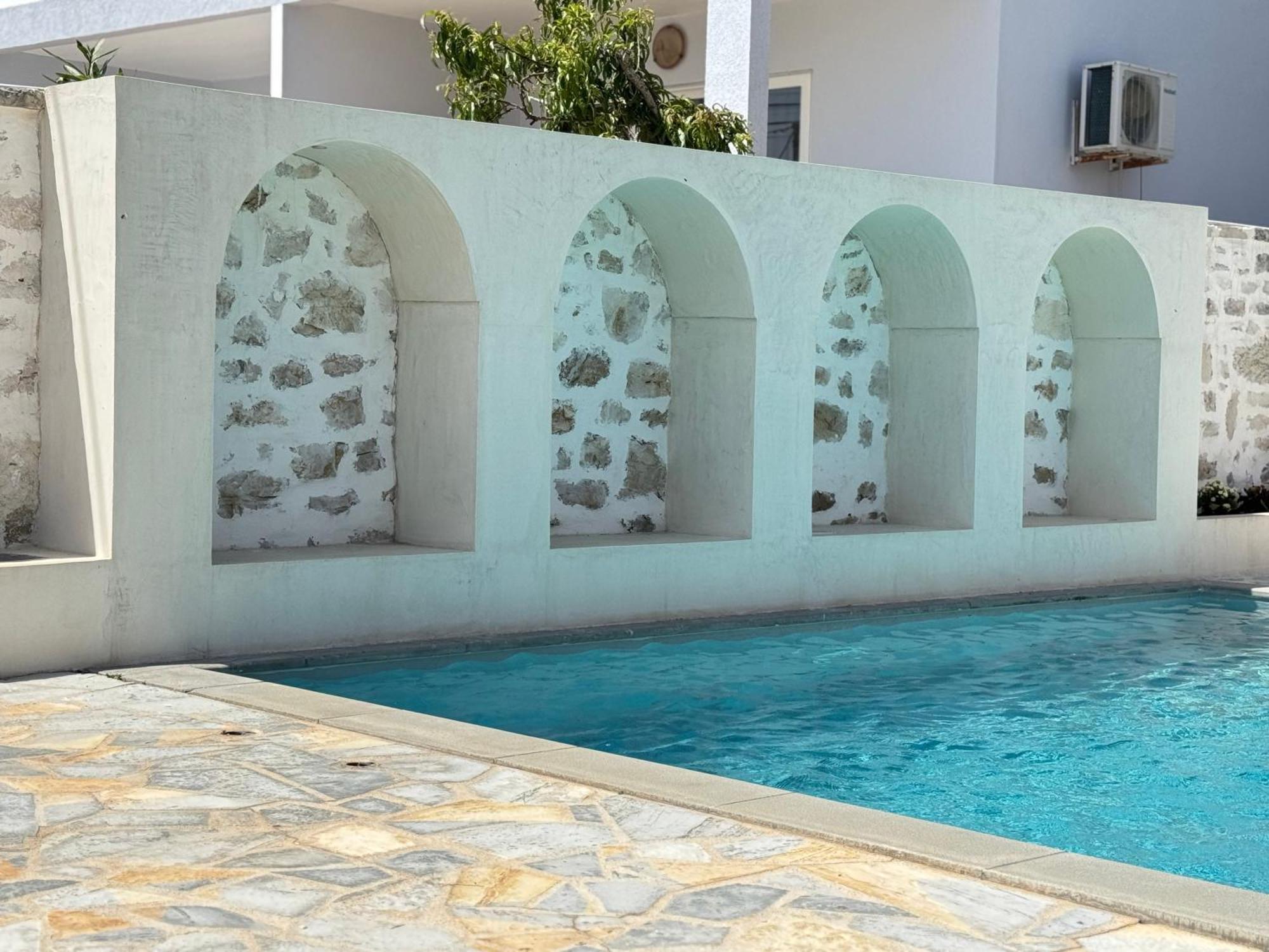 Dimitri Hotel Himarë